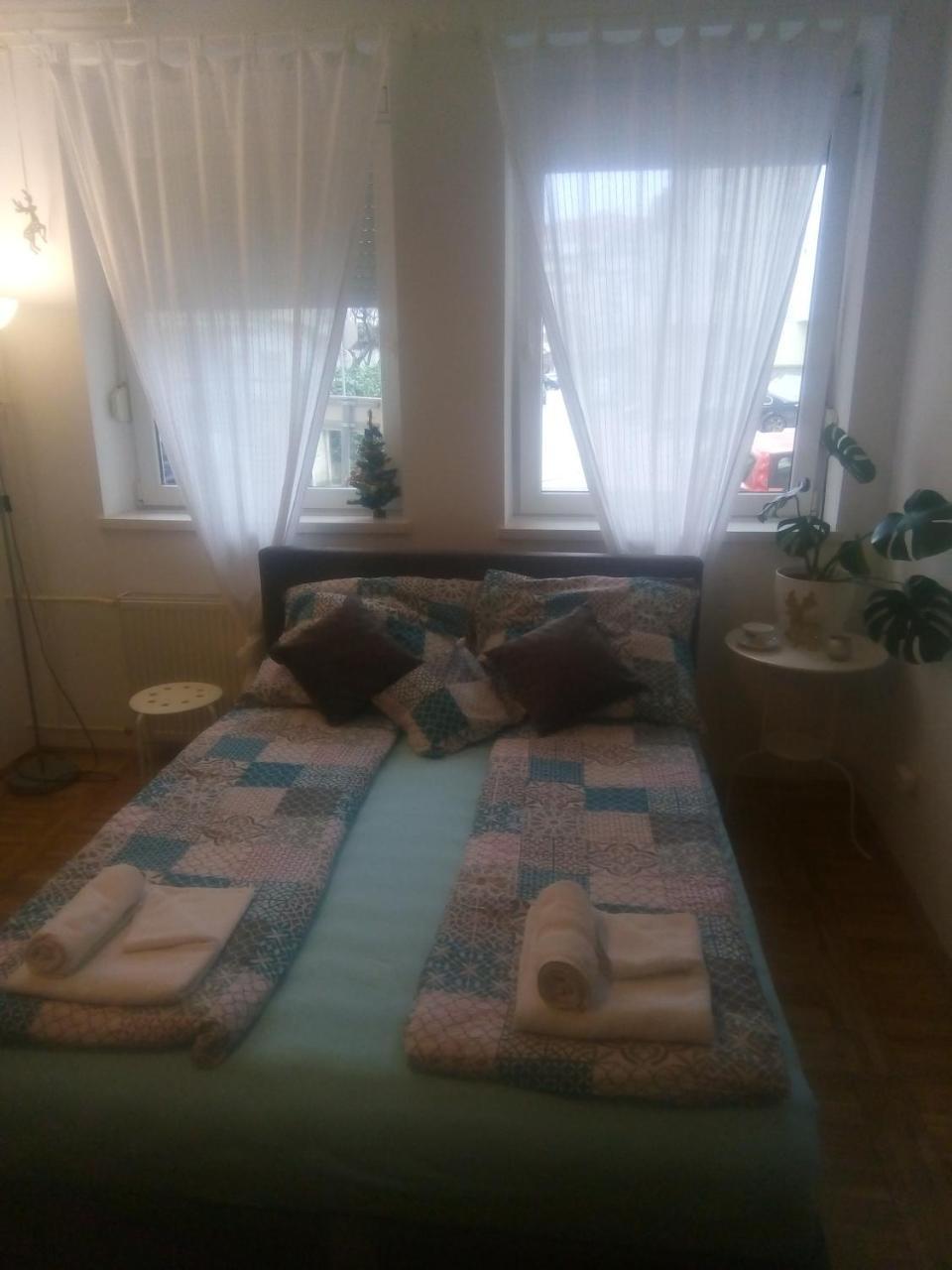 Ivana Center 诺威萨 外观 照片
